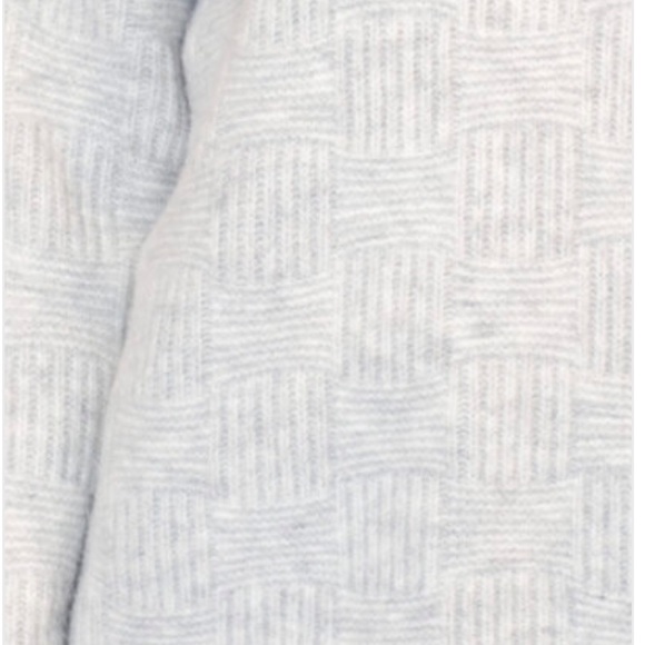 Lyla + Luxe
Cosmo Mock Neck Ribbed Sweater - Picture 3 of 5